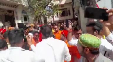 बड़गांव: बदनोर की हवेली स्थित हनुमान जी के जन्मोत्सव पर निकलेगी भव्य शोभायात्रा, पूर्व मेवाड़ राजपरिवार के सदस्य पहुंचे मंदिर