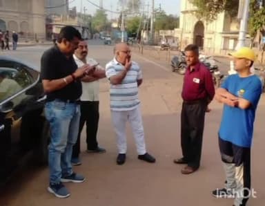 ग्वालियर गिर्द: नगर निगम उपायुक्त ने अनुपस्थित होने पर 14 सफाई संरक्षकों का एक दिन का वेतन काटने के दिए निर्देश