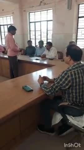 ज्येष्ठ खान अधिकारी सोनभद्र ने व्यापारियों के साथ मीटिंग करके सिक्योरिटी पेपर को अनिवार्य किया#viral vedio#खनिज#ओबरा#up