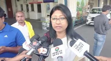 कांके: राज्यसभा सांसद महुआ मांझी ने जगरनाथ महतो के पार्थिव शरीर रांची एयरपोर्ट पहुंचने पर कहा की यह झामुमो परिवार के लिए अपूरणी