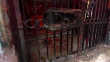 वाराणसी के नगवां स्थित चौरा माता मंदिर का मूर्ति हुआ खंडित, लोगों ने कहा दोषियों पर की जाये सख्त कार्रवाई