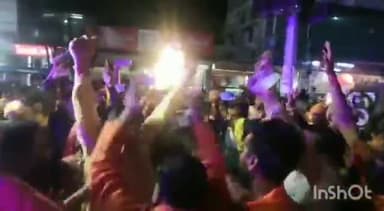 ग्वालियर गिर्द: हजीरा में चल समारोह के दौरान ऊर्जा मंत्री का डांस करते हुए वीडियो वायरल