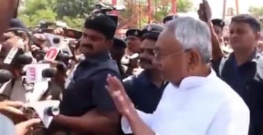 पटना ग्रामीण: राजेंद्र नगर में सीएम नीतीश कुमार ने कहा बिहार में पूरे देश का 1 फोर्थ हो रहा है कोरोना का टेस्ट