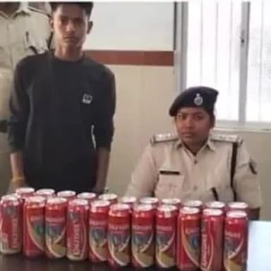 सोनपुर: जीआरपी ने सोनपुर स्टेशन से एक शराब धंधेबाज को शराब के साथ किया गिरफ्तार, भेजा जेल