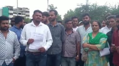 बड़गांव: मावली में नाबालिग से रेप-हत्या के आरोपी को फांसी देने की मांग को लेकर हिंदू जागरण मंच ने कलेक्ट्रेट में किया प्रदर्शन