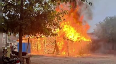 घाटमपुर: मंडी समिति स्थित एसीपी कार्यालय के बगल में आढ़त की दुकान में लगी भीषण आग