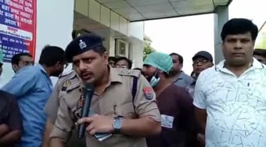 मुरादाबाद: दिल्ली रोड स्थित निजी हॉस्पिटल में फायर ब्रिगेड के द्वारा मॉक ड्रिल का आयोजन किया गया लोगों को किया जागरूक