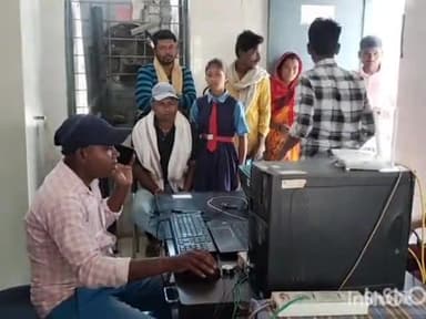 नरहरपुर: तहसील नरहरपुर में 96 हजार 731 हितग्राहियों का आयुष्मान कार्ड बनाया गया!