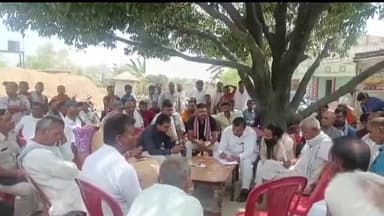 बेतिया: सन्यासी मठ राजाभार में चार दशकों से चल रहे विवाद का हुआ निपटारा, मुखिया, पैक्स अध्यक्ष, सरपंच सहित अन्य लोग रहे मौजूद