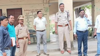 डलमऊ: उप जिला अधिकारी के नेतृत्व में बूथों का किया गया निरीक्षण, एसडीएम ने निर्देश किए जारी