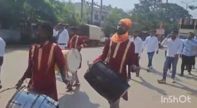 जगदलपुर: मिथिला समाज ने जगदलपुर के कोतवाली चौक में किया श्वेतांबर जैन मुनि जिनमणिप्रभ सूरीश्वर जी की आगवानी और स्वागत