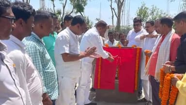 पीपराकोठी: विधायक श्यामबाबू प्रसाद यादव ने घनश्याम पकड़ी में 10+2 विद्यालय भवन निर्माण का किया शिलान्यास