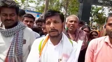 सुपौल:समाहरणालय गेट पर युवा कांग्रेस के जिला उपाध्यक्ष लक्ष्मण झा ने किया आंदोलन @skmp111 @supaultimes #news #news18