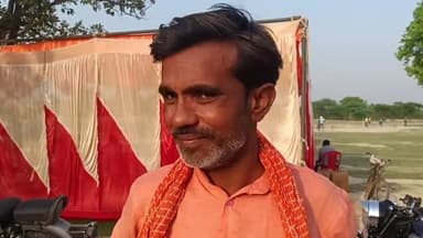 रायबरेली: बछरावां विकासखंड की ग्राम सभा इचौली के पूर्व प्रधान वीरेंद्र यादव से की गई क्रिकेट खेल को लेकर चर्चा@virendra7395