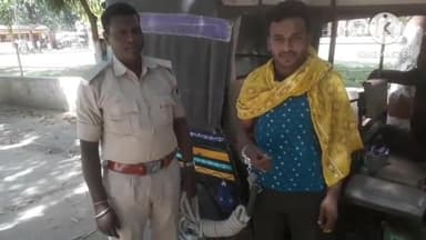 बेगूसराय: भगवानपुर थाना की पुलिस ने मेहदौली चौक से 3 लीटर महुआ शराब के साथ एक आरोपी को गिरफ्तार कर भेजा जेल