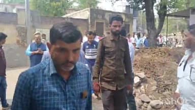 बड़गांव: जिले के मावली में हुई दुष्कर्म की घटना में पीड़ित परिवार से मिलने पहुंचे सांसद अर्जुन लाल मीणा, सहयोग में दिए  ₹1 लाख