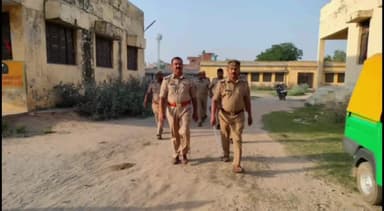 सवायजपुर: आदर्श आचार संहिता लागू होते ही अलर्ट हुई पाली पुलिस, बूथों का निरीक्षण कर संवेदनशील स्थानों पर की गश्त