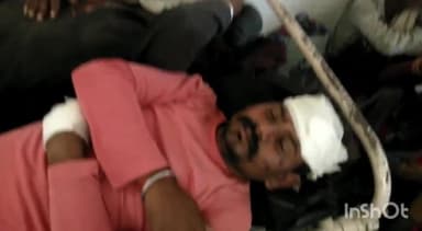 टीकमगढ़: मजना गांव के पास बाइक अनियंत्रित होने से 2 लोग हुए घायल, जिला चिकित्सालय में भर्ती