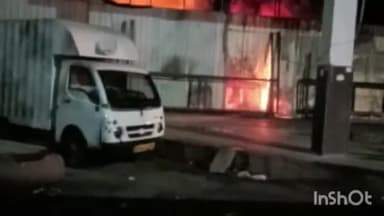 हुज़ूर: ISBT में चार्टर्ड ई-बाइक में चार्जिंग के दौरान लगी आग, बड़े नुकसान की आशंका