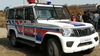 રાજકોટ પૂર્વ: ભવાની ચોકમાથી એક ઈસમ બે ચોરાઉ મોબાઈલ સાથે ઝડપાયો