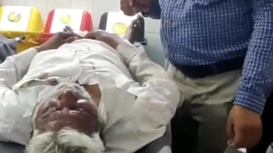 धनौरा: गजरौला के मोहल्ला संत नगर में रास्ते के विवाद में जमकर हुई मारपीट, थाने पहुंचा घायल