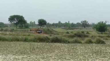 प्रतापगढ़: विश्वनाथ गंज इलाके में जेसीबी से किया जा रहा है अवैध खनन, वीडियो वायरल होने के बाद जिलाधिकारी ने दिए जांच के आदेश