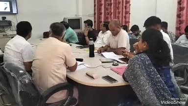 रानीवाड़ा: रानीवाड़ा वीसी हॉल में प्रशासनिक अधिकारियों की बैठक का हुआ आयोजन महंगाई राहत कैंप की तैयारियों को लेकर हुई चर्चा।