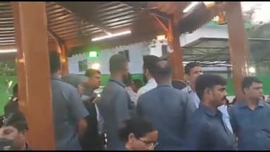 पटना ग्रामीण: इफ्तार पार्टी में पहुंचे चिराग पासवान ने सीएम नीतीश और पूर्व सीएम राबडी देवी के पैर छूकर लिया आशीर्वाद