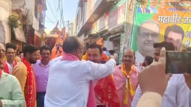 धनौरा: राम जन्मोत्सव कार्यक्रम के तहत मंडी धनौरा में भगवान श्री राम की शोभायात्रा निकाली गई