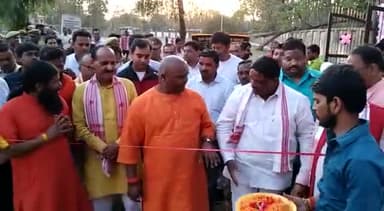 बलरामपुर समाचार हरिका रविंद्र नागेश्वर फाउंडेशन ने डॉक्टर धीरेंद्र प्रताप सिंह धीरू चेयरमैन एसएससी ग्रुप के नेतृत्व में