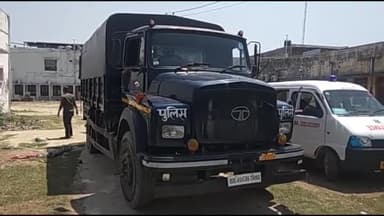 दरभंगा: बिहार विशेष सशस्त्र पुलिस के SI की मौत के बाद पोस्टमार्टम हेतु DMCH लाया गया शव, पहुंचे पुलिस अधिकारी