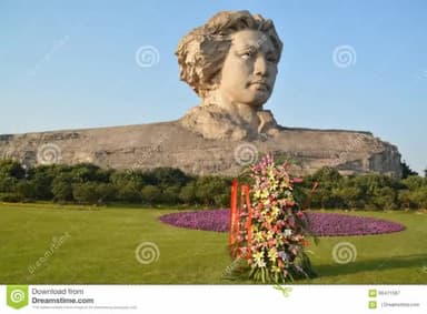 चीन का ऑरेंज आइलैंड माओ की याद में रेट टू रेट में सालाना 630 परसेंट होता है पर्यटन 2019 में यहां सात करोड़ विजिटर आए थे इससे चीन सरकार को लगभग 51 लाख करोड़ का फायदा हुआ था