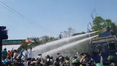 कांके: धुर्वा स्थित सचिवालय घेराव करने जा रहे बीजेपी नेता और कार्यकर्ताओं पर पुलिस ने किया लाठी चार्ज