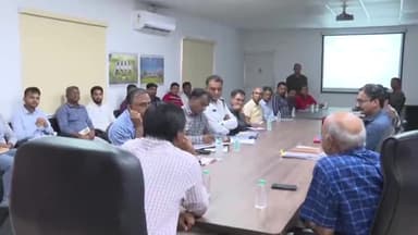 રાજકોટ પૂર્વ: એઇમ્સ હોસ્પિટલની મુલાકાત લઈ કલેક્ટર કચેરી ખાતેથી જિલ્લા કલેક્ટર પ્રભવ જોષીએ કામગીરીની વિગતો આપી