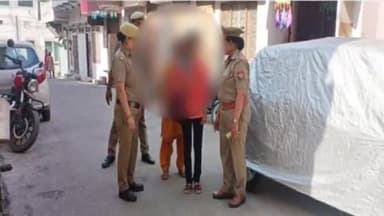 शामली: SP के आदेश पर एंटी रोमियो टीम ने जिला मुख्यालय पर मिशन शक्ति के तहत चलाया विशेष अभियान, महिलाओं को किया जागरूक