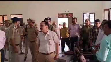 धनौरा: गजरौला ब्लॉक का निरीक्षण करने पहुंचे कलेक्टर व SP, दिए सख्त निर्देश व लापरवाही बरतने पर कार्रवाई करने की कही बात