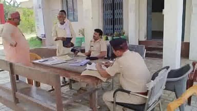 पंडौल: गढ़िया गांव में मेडिकल दुकान पर लगी मोटरसाइकिल हुई चोरी, अज्ञात चोर के विरुद्ध मामला दर्ज