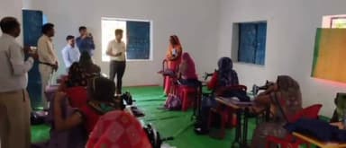 भिंड नगर: मेहगांव: कलेक्टर डॉ सतीश कुमार एस ने नाबार्ड द्वारा समर्थित विकास आजीविका सामुदायिक संगठन मेहगांव का किया निरीक्षण