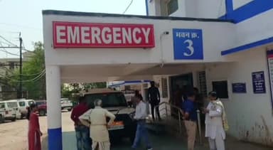 नरसिंहपुर: गेंहू काटने खेत पर जा रहे पलोहाबड़ा निवासी व्यक्ति के साथ चुनावी रंजिश को लेकर की गई मारपीट, अस्पताल में भर्ती