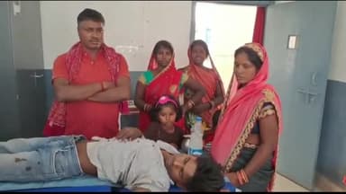 रजौन: खैरा मोड़ के पास तेज रफ्तार ट्रक की टक्कर से ऑटो सवार 4 यात्री गंभीर रूप से जख्मी