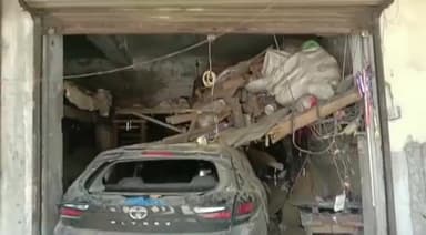 कानपुर: दादानगर में दुकान में घुसी अनियंत्रित कार, दो मजदूर गंभीर रूप से हुए घायल