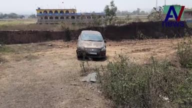 पतरातू में kid z स्कूल के पास कार अनियंत्रित होकर पलटा, चार लोग थे सवार, कोई हताहत नहीं।