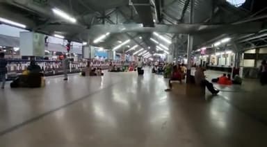 गोरखपुर: जीआरपी ने गोरखपुर रेलवे स्टेशन पर अवैध वेंडर का नेटवर्क किया खत्म, लगातार हो रही कार्रवाई