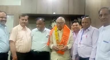 भोपाल से पधारे पत्नी सहित शंकर लाल जी राय वरिष्ठ विधिक सलाहकार
श्री कलचुरी महा सभा भोपाल

आज दिनाक 12 अप्रैल 2023 को शाम 4 बजे शारदा होटल नई सड़क लश्कर मैं आप पत्नी सहित पधारे आपके साथ कलचुरी महि