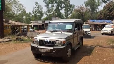 दरभा: भरोसे का सम्मेलन कार्यक्रम में शामिल होने के लिए रवाना हुए दरभा क्षेत्र के ग्रामीण व जनप्रतिनिधि