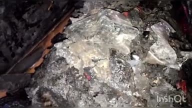 बरेली: सीबीगंज के गोविंदापुर में गैस लीकेज होने के चलते घर में आग लगने से सारा सामान जलकर हुआ राख, लाखों का हुआ नुकसान