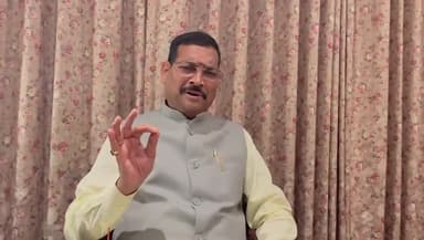 कांके: बीजेपी प्रदेश अध्यक्ष दीपक प्रकाश ने बीजेपी कार्यकर्ताओं पर केस करने पर सीएम हेमंत सोरेन पर साधा निशाना।