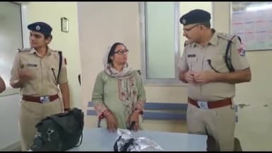 अजमेर: हाथरस से जयपुर गांधीनगर जा रही महिला भूली नो लाख कीमत का नगदी और जेवर से भरा बैग RPF ने किया सुपुर्द