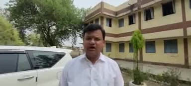 तेंदूखेड़ा: जिला कलेक्टर मयंक अग्रवाल ने जिला अस्पताल का किया निरीक्षण, व्यवस्थाओं को लेकर दी जानकारी