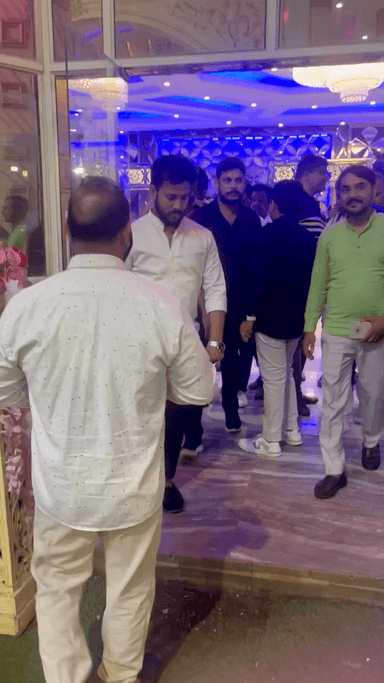 *“हमेशा ध्यान में रखना: सच्चाई हमेशा तीन चरणों से होकर गुजरती है उपहास, विरोध और अंत में स्वीकृति। ”* @AzadSamajParty राष्ट्रीय कोर कमेटी सदस्य @GulzarSiddiqui_